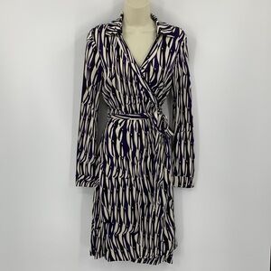 DVF Diane von Furstenberg New Jeanne Two Glass Weave Purple wrap dress silk 10